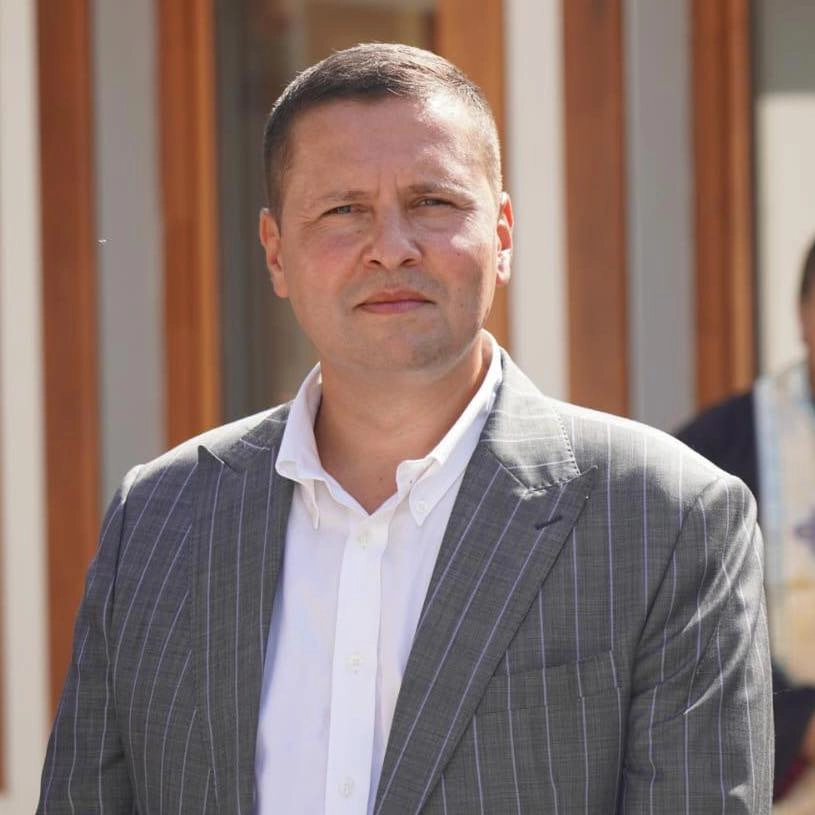 Corneliu Ştefan (PSD): În Dâmbovița va funcționa prima fabrică din Europa care produce echipamente blindate de ultimă generație, cu tehnologia coreană Hanwa Aerospace