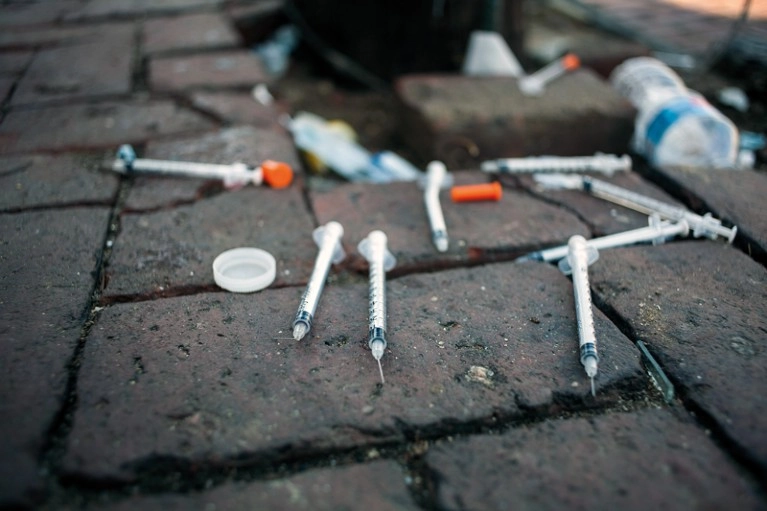 Studiu: Decesele cauzate de opioide ar putea fi mult mai numeroase decât arată datele oficiale