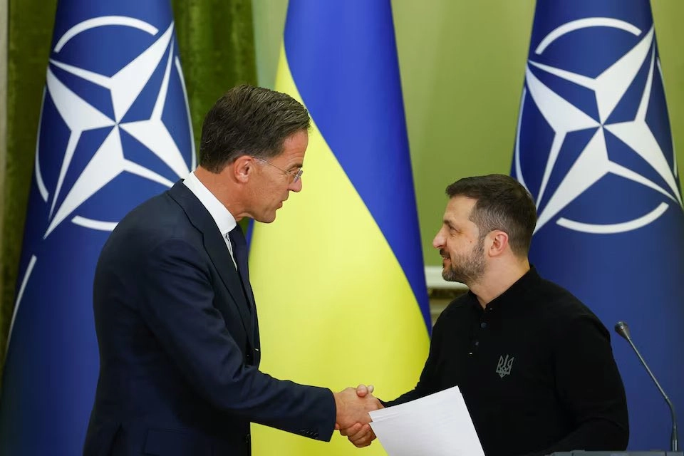 Ce i-a spus Zelenski șefului NATO în legătură cu disponibilitatea Rusiei de a pune capăt războiului