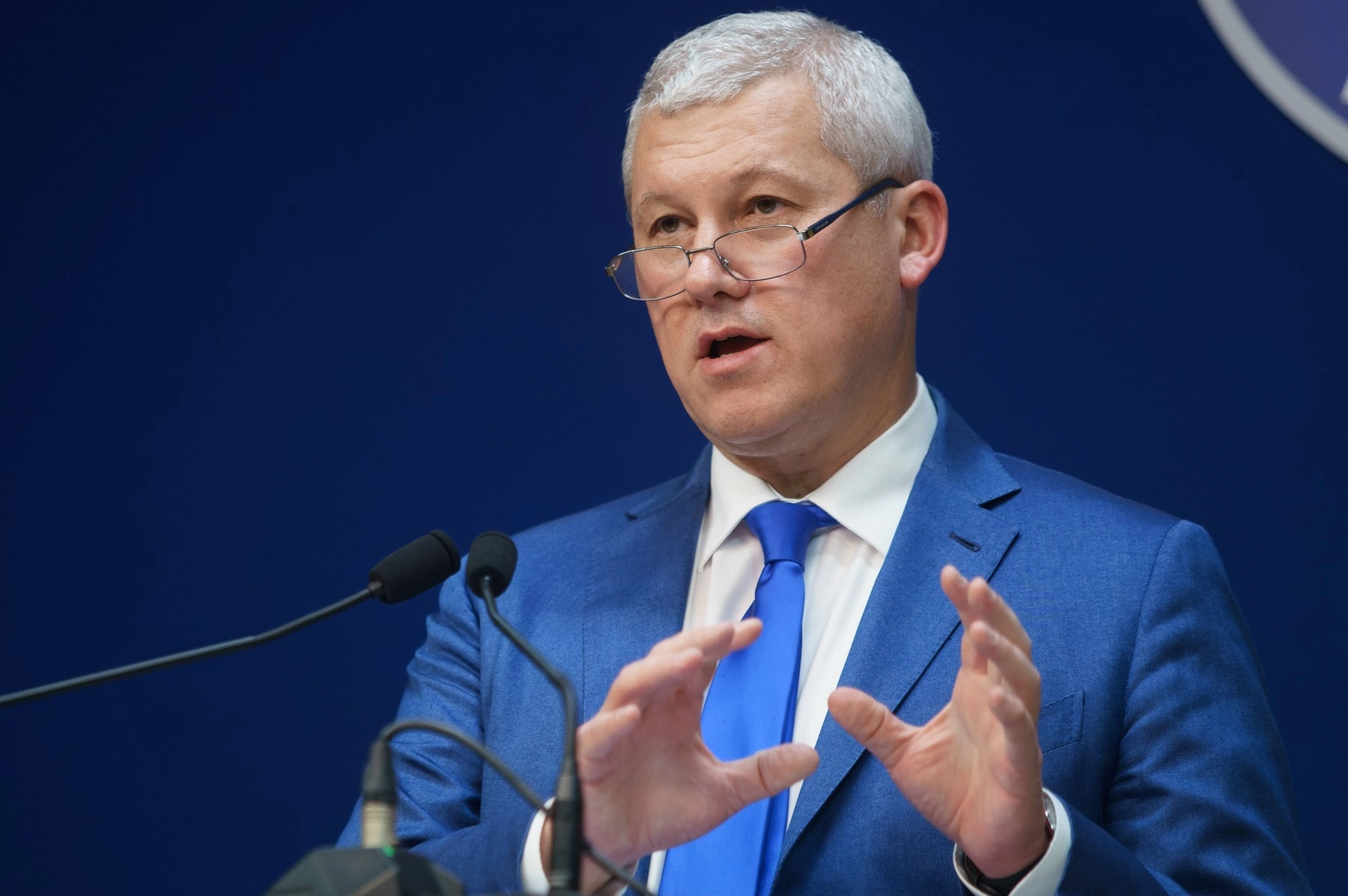 Vicepremierul și ministrul Afacerilor Interne, Cătălin Predoiu, s-a întâlnit, la Washington, cu directorul FBI