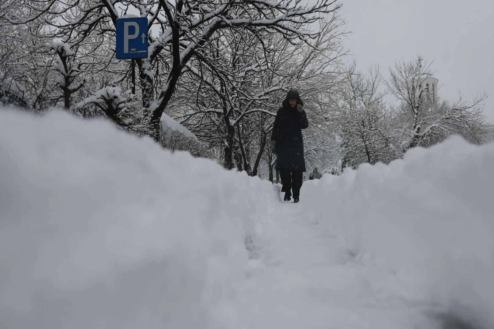 Meteorologii ANM anunță ce-i mai rău pentru București: Actuala zăpadă se transformă într-o fleșcăială care va paraliza orașul