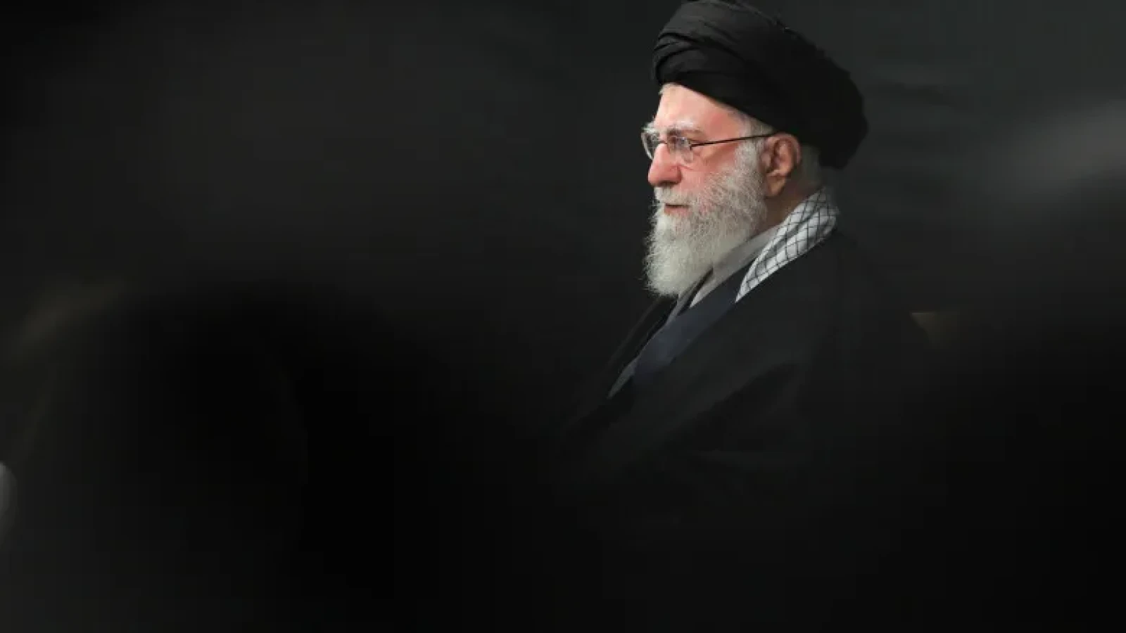 Avionul lui Khamenei, distrus de aviația israeliană în ultimul raid asupra Teheranului