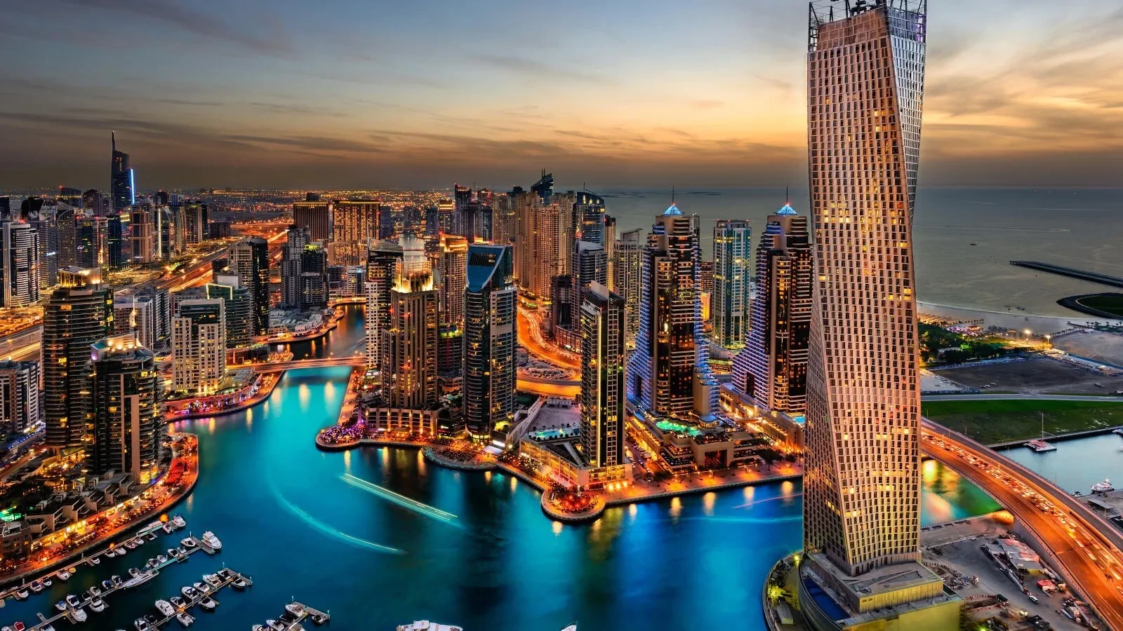 Tensiunile din Orientul Mijlociu lovesc turismul: Hotelurile de lux din Dubai scad prețurile