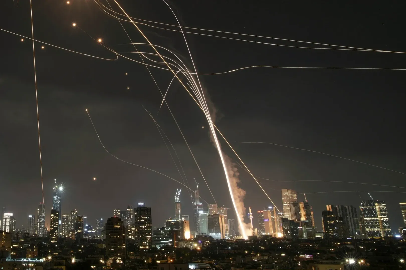 Iranul lansează un nou atac dur în Israel: alertă lansată de IDF