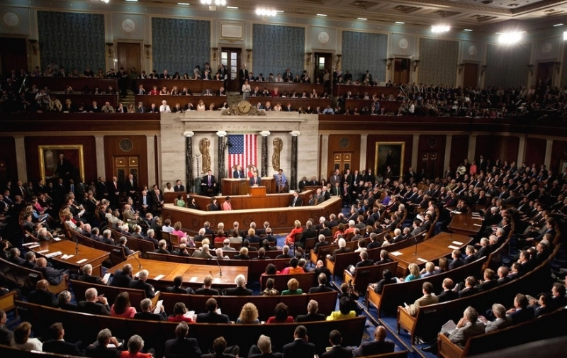 Mai mulți senatori democrați au anunțat că vor continua să forțeze voturi privind limitarea puterilor de război ale lui Donald Trump