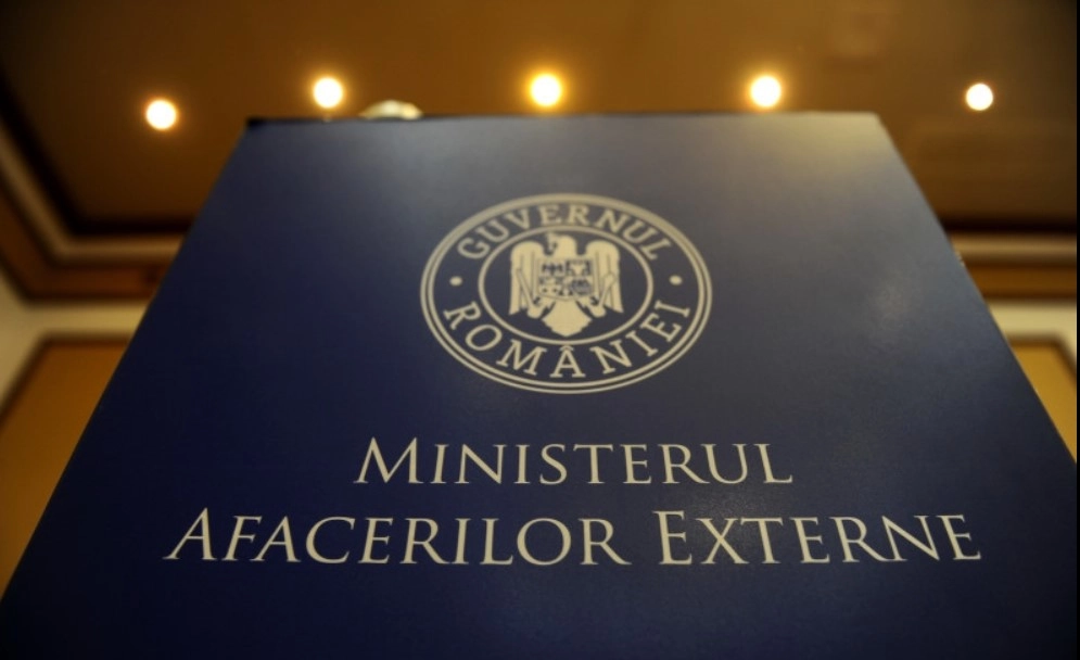 MAE explică de ce românii blocați în străinătate sună degeaba să ceară ajutor la consulate: Suntem un minister modest!