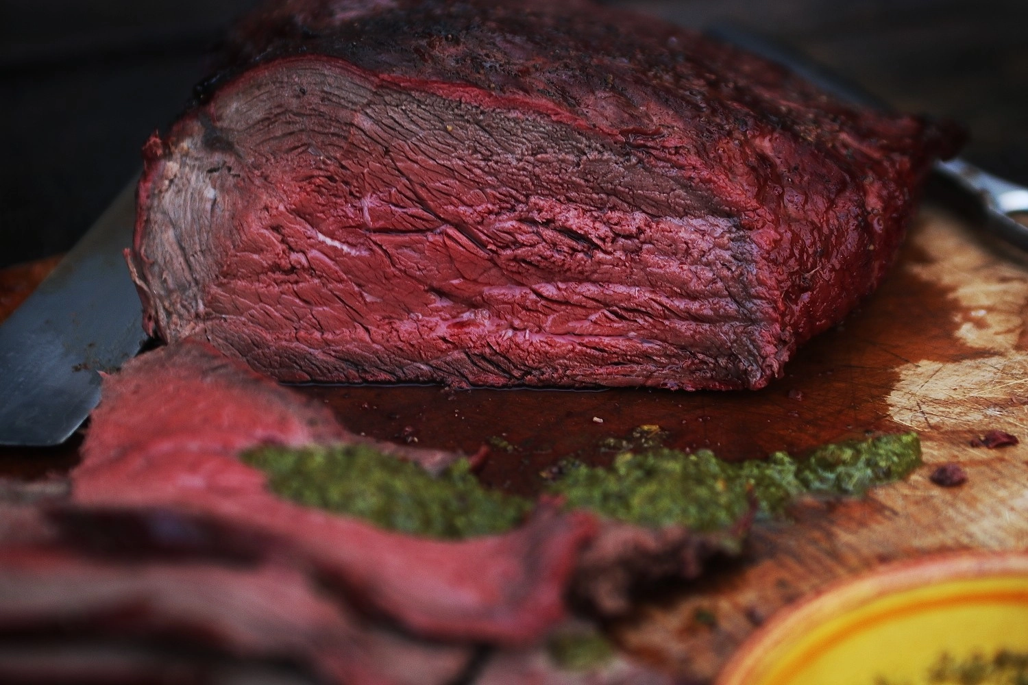 Raport alarmant publicat de Comisia Europeană: zeci de tone de carne din Brazilia, contaminate cu hormoni interziși. Probleme și la importurile de semințe din Argentina
