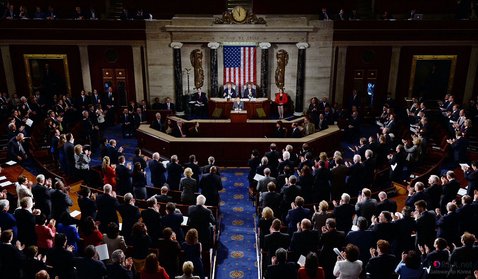 Alertă la Washington: senatori democrați semnalează un risc iminent de desfășurare militară americană în Iran