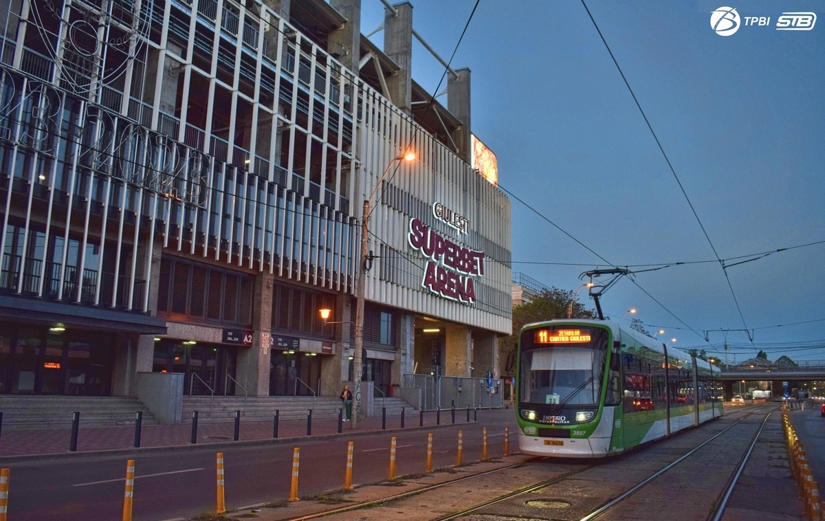 Primăria Municipiului București: „Gata, tramvaiul 5 circulă! După doi ani!”