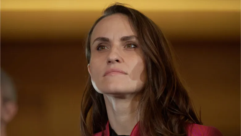 Oana Ţoiu, mesaj de 8 Martie: 'Mulţumiri femeilor din MAE implicate în gestionarea crizei din Orientul Mijlociu'