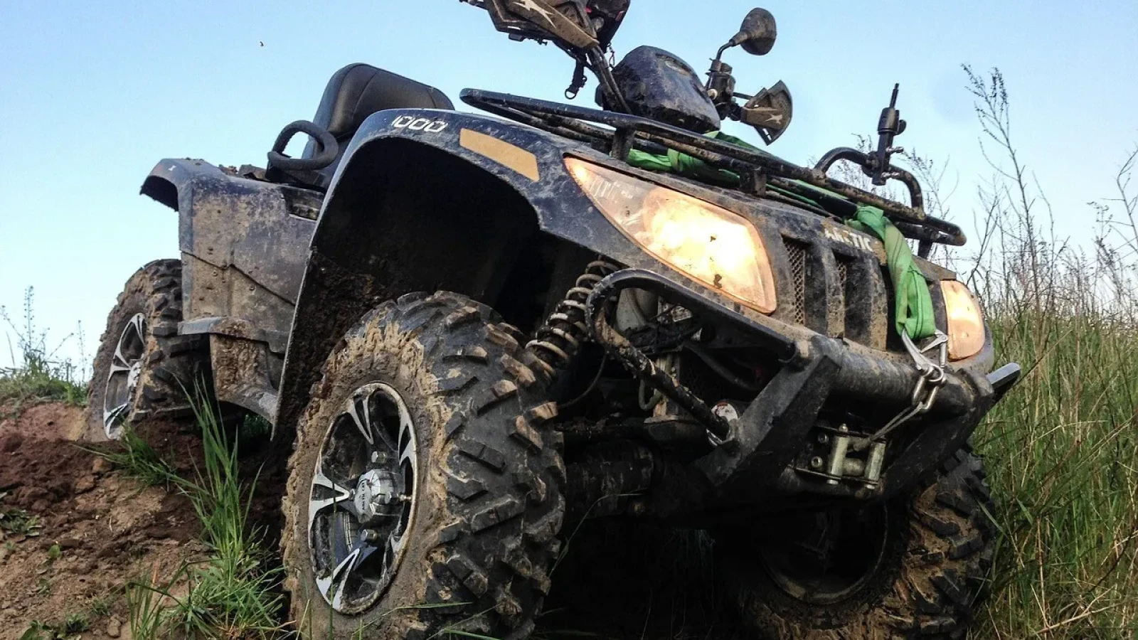 Turist din Ungaria, rănit în zona turistică Stâna de Vale, după un accident cu ATV-ul