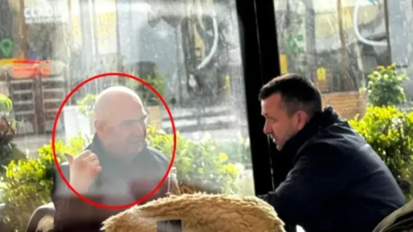 Ilie Bolojan, surprins în Vinerea Mare la Oradea: Cu cine a ieșit premierul la masă