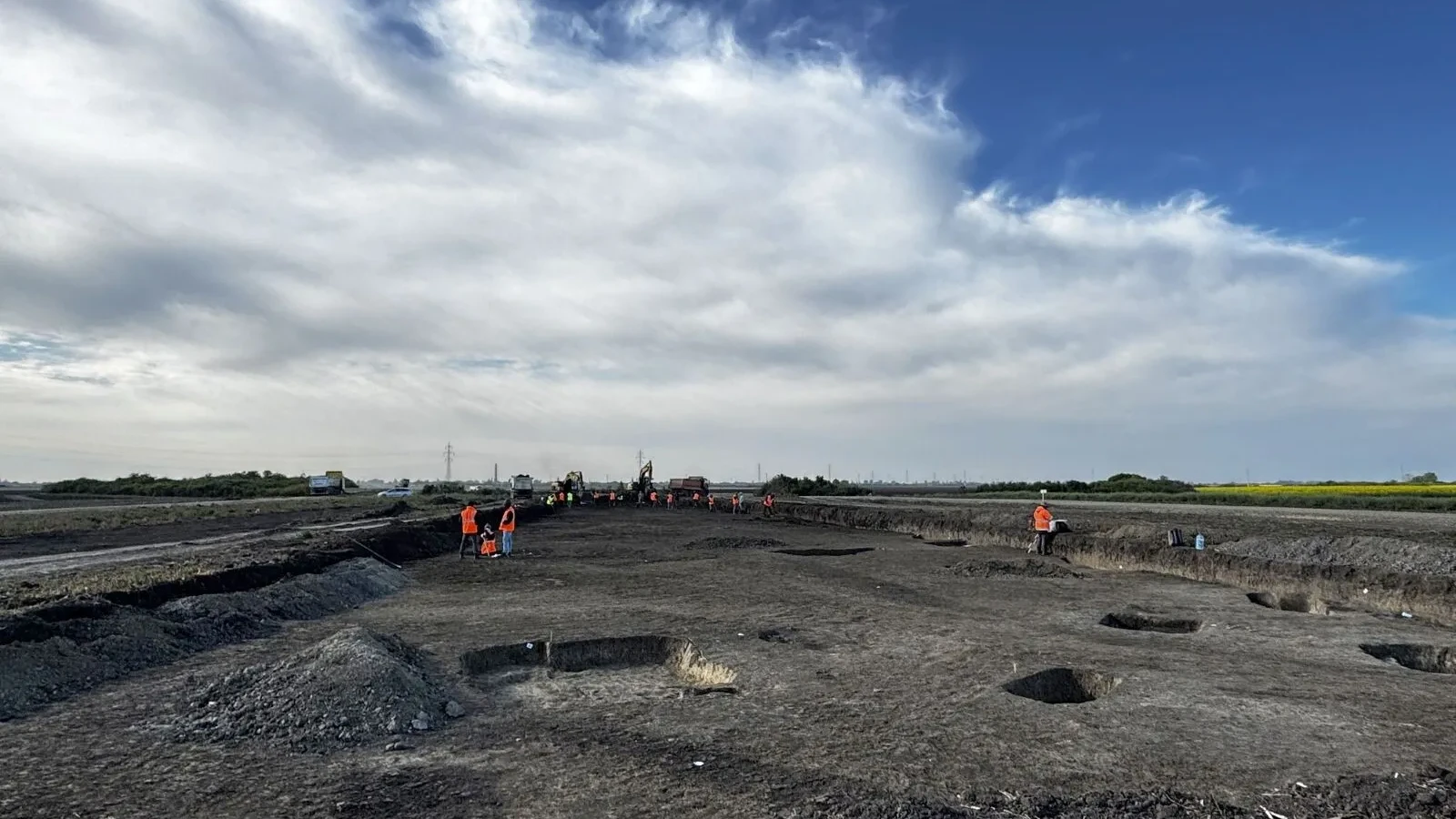 FOTO Descoperiri arheologice pe viitoarea Centură de Vest: urme din perioada romană