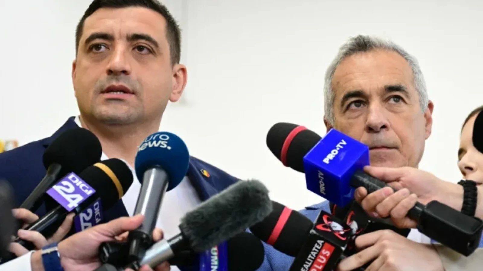 Consultări suveraniste: George Simion s-a întâlnit cu Călin Georgescu, după discuțiile lui Nicușor Dan cu liderii PNL și PSD