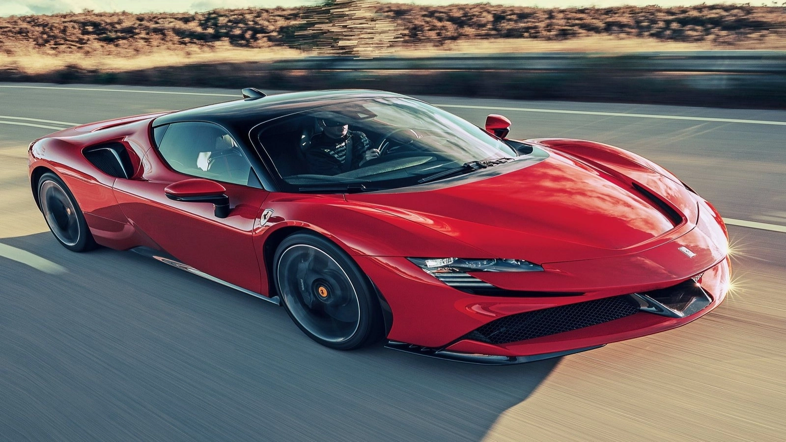Ferrari pregătește primul său model electric: Prețul ar porni de la aproximativ 550.000 de euro