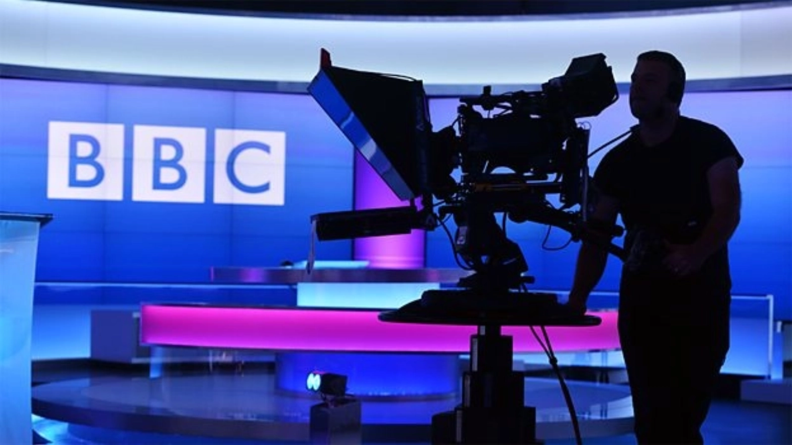 BBC anunță cea mai mare concediere din ultimii 15 ani: mii de angajați vizați într-o restructurare majoră