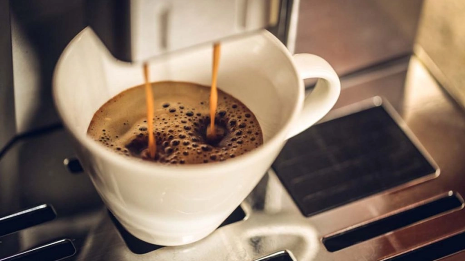 Cafeaua de seară îți afectează autocontrolul: Efectul neașteptat observat la femei