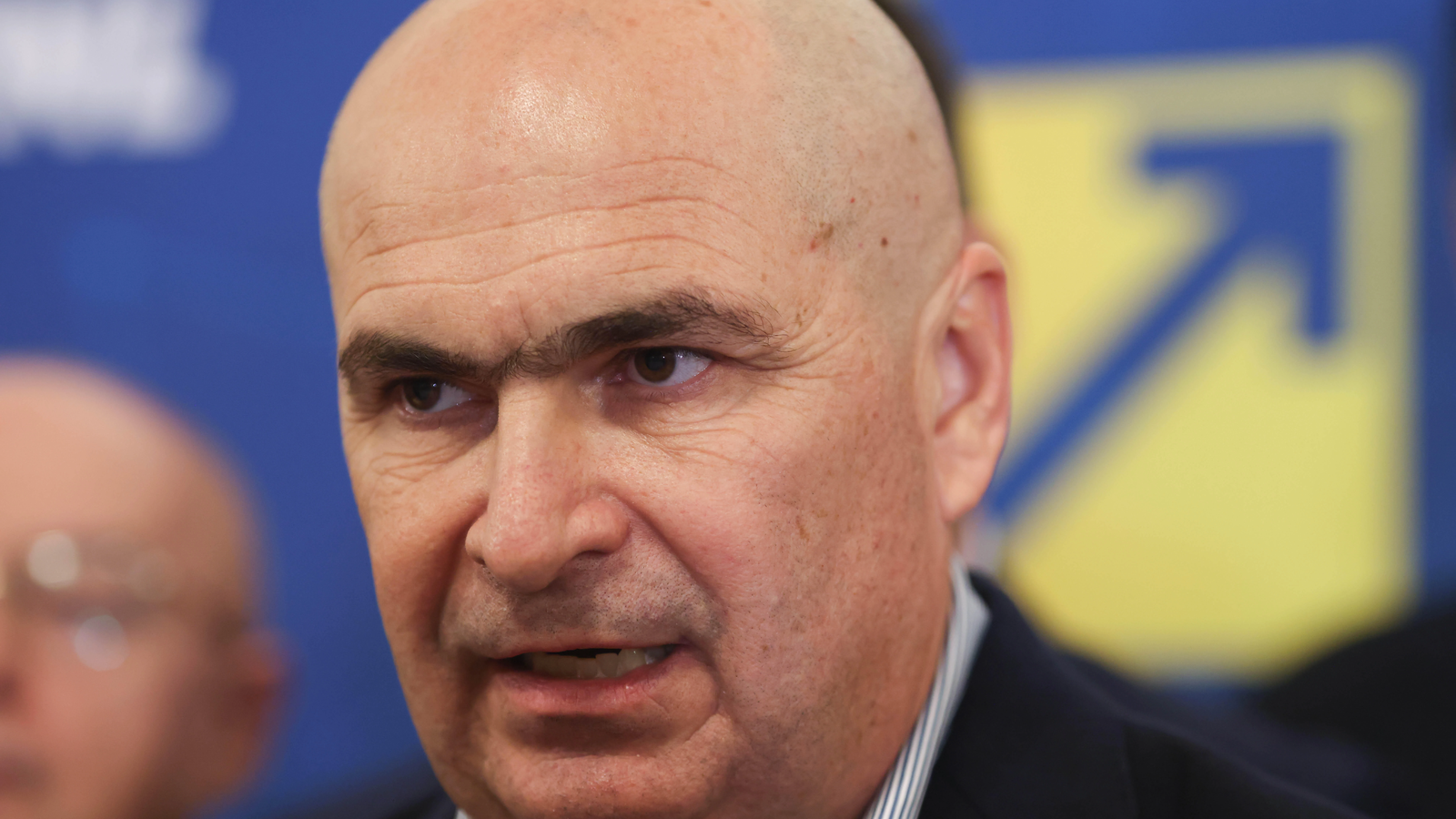 VIDEO Bolojan vrea să țină aprinsă lumina în "cămara cu șobolani". Atac direct la "băieții deștepți" din energie și la "nababii" din companiile de stat