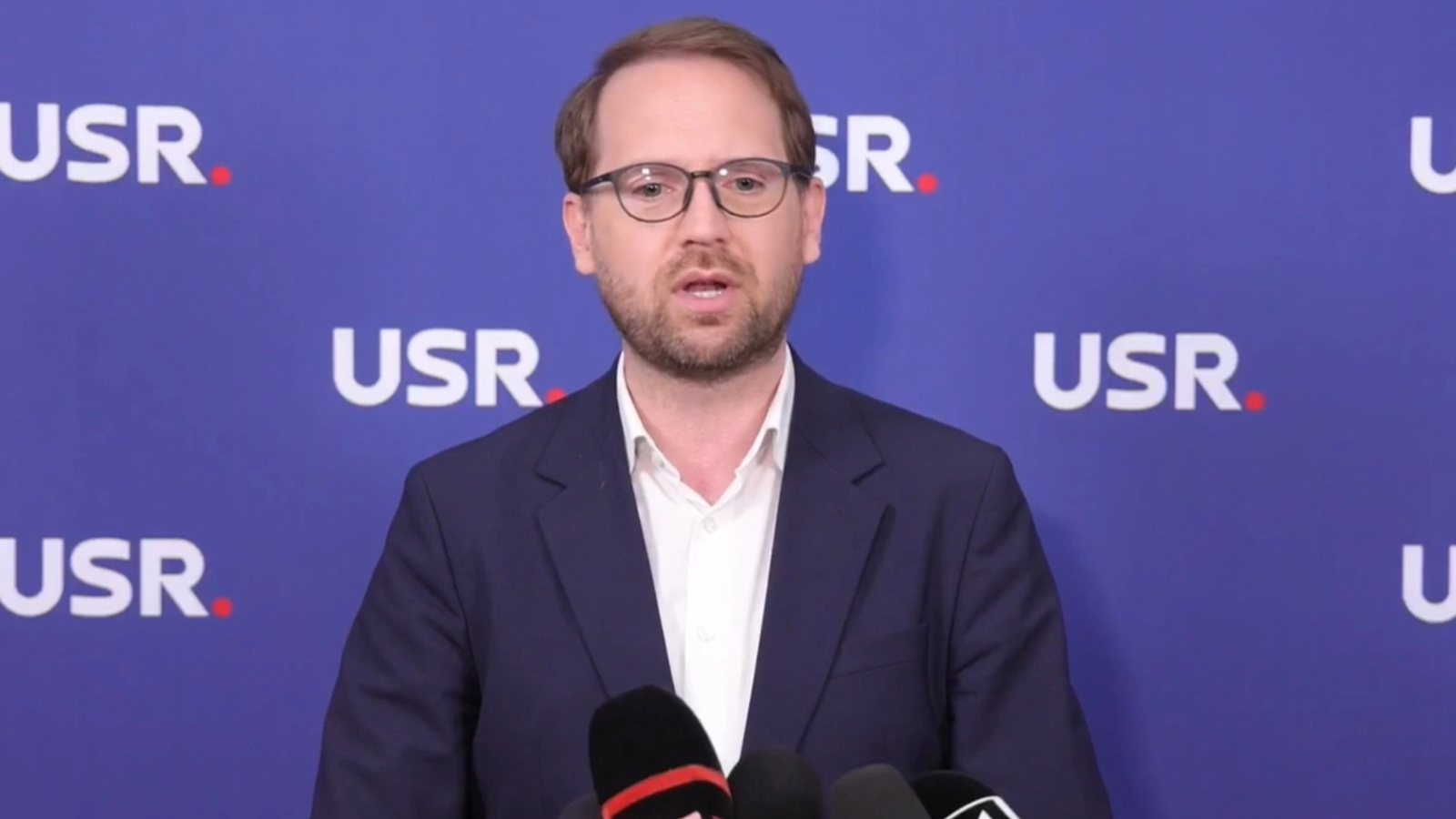 VIDEO Liderul USR, atac frontal la adresa PSD după retragerea sprijinului pentru Ilie Bolojan: 'O pisică ce se uită în oglindă și se crede leu / Noi nu dezertăm'