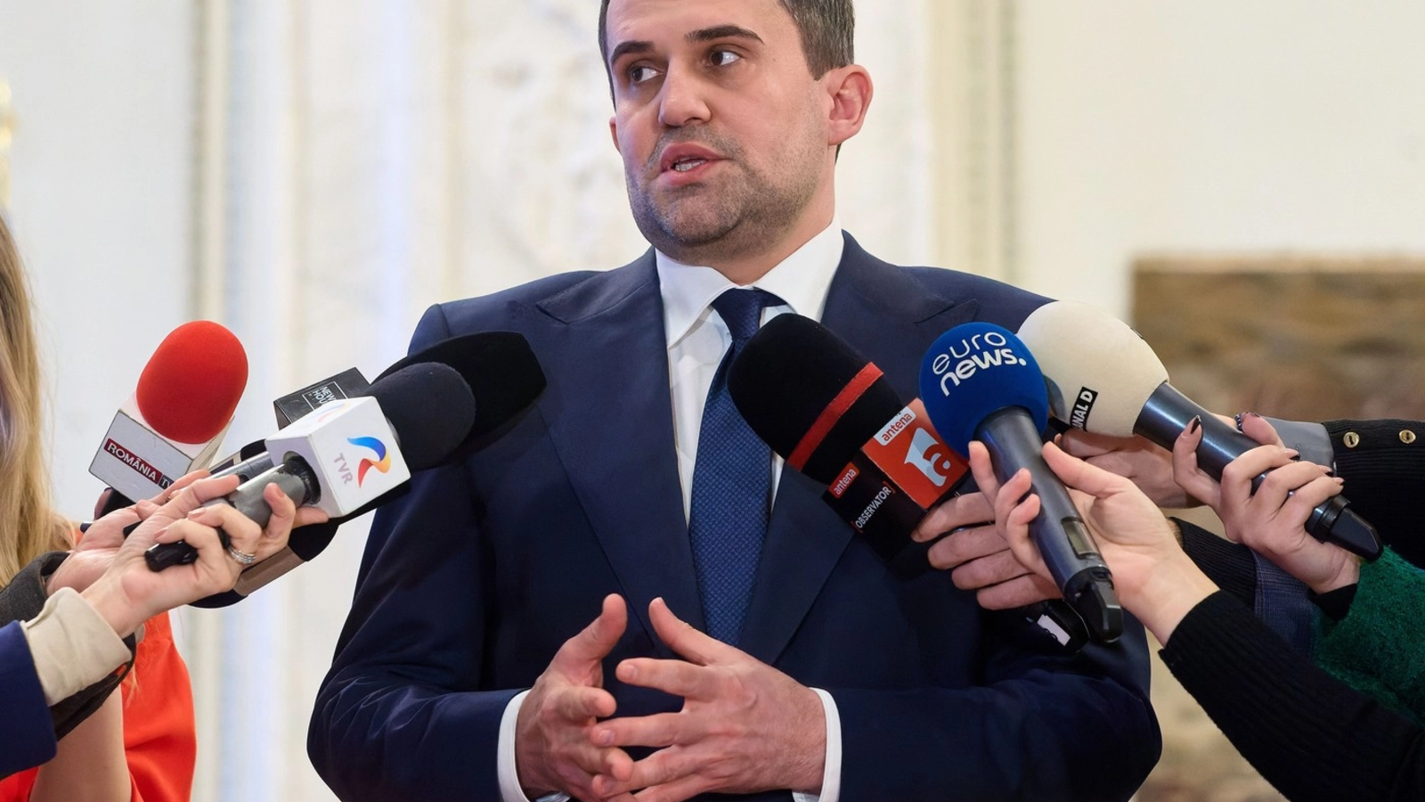 Ministrul Transporturilor: S-a semnat contractul pentru cel mai dificil lot din Autostrada Unirii