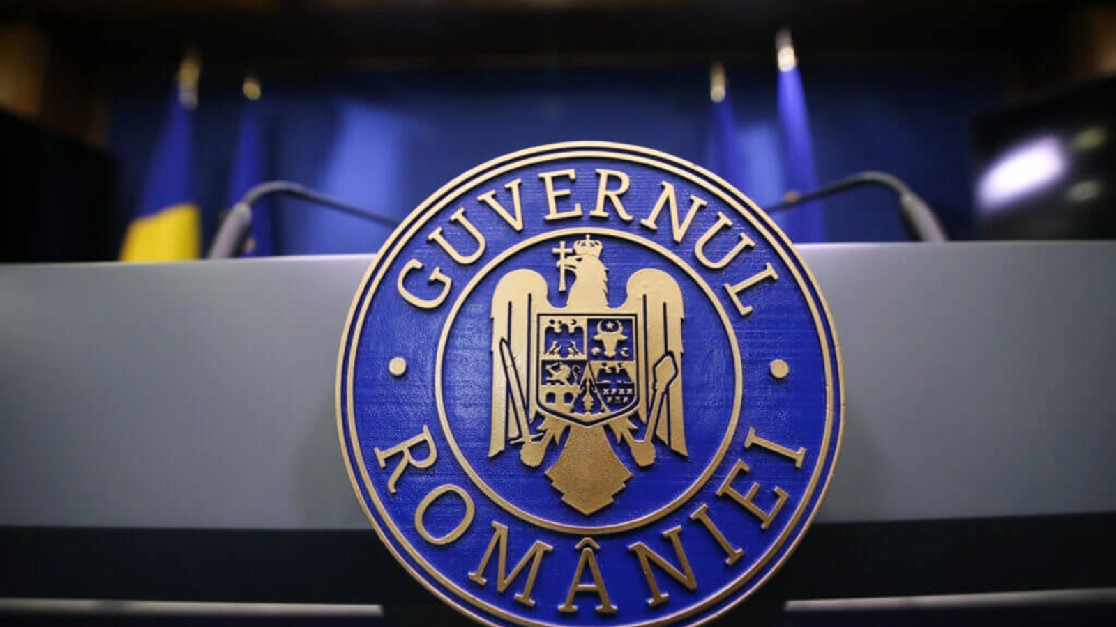 Decizii adoptate de Guvern: Crește salariul minim în industria alimentară / Angajări „sezoniere” la MApN, justiție, STS / Pensionarii vor primi bilete de tratament
