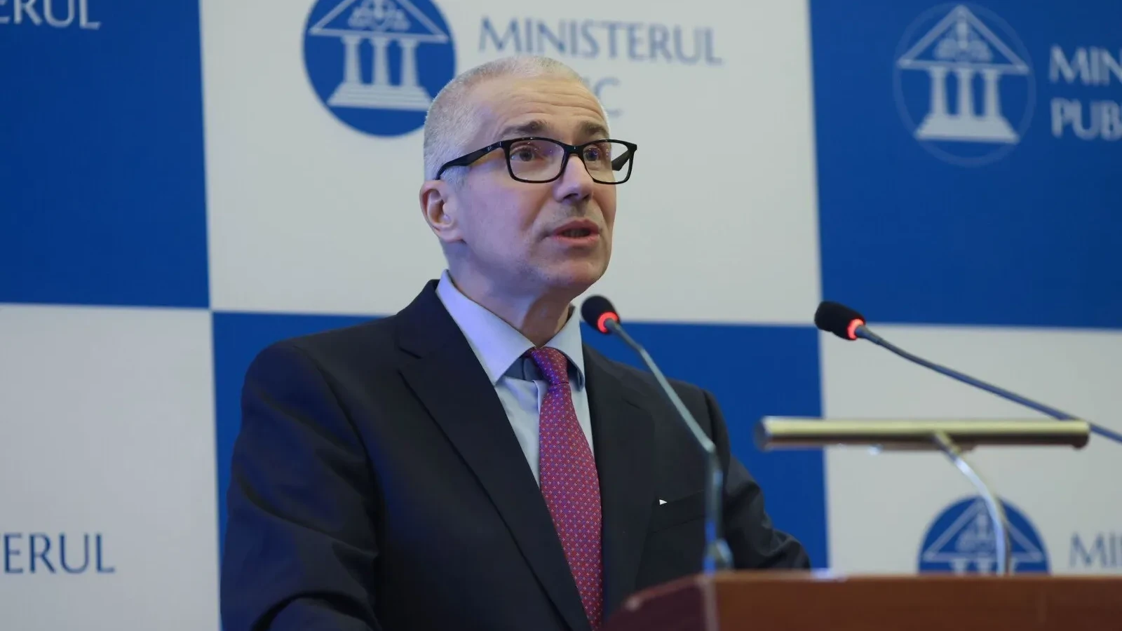 Ministrul Justiției (PSD) evită un răspuns clar cu privire la demisia de mâine din Guvern. Radu Marinescu are și o replică pentru Ilie Bolojan