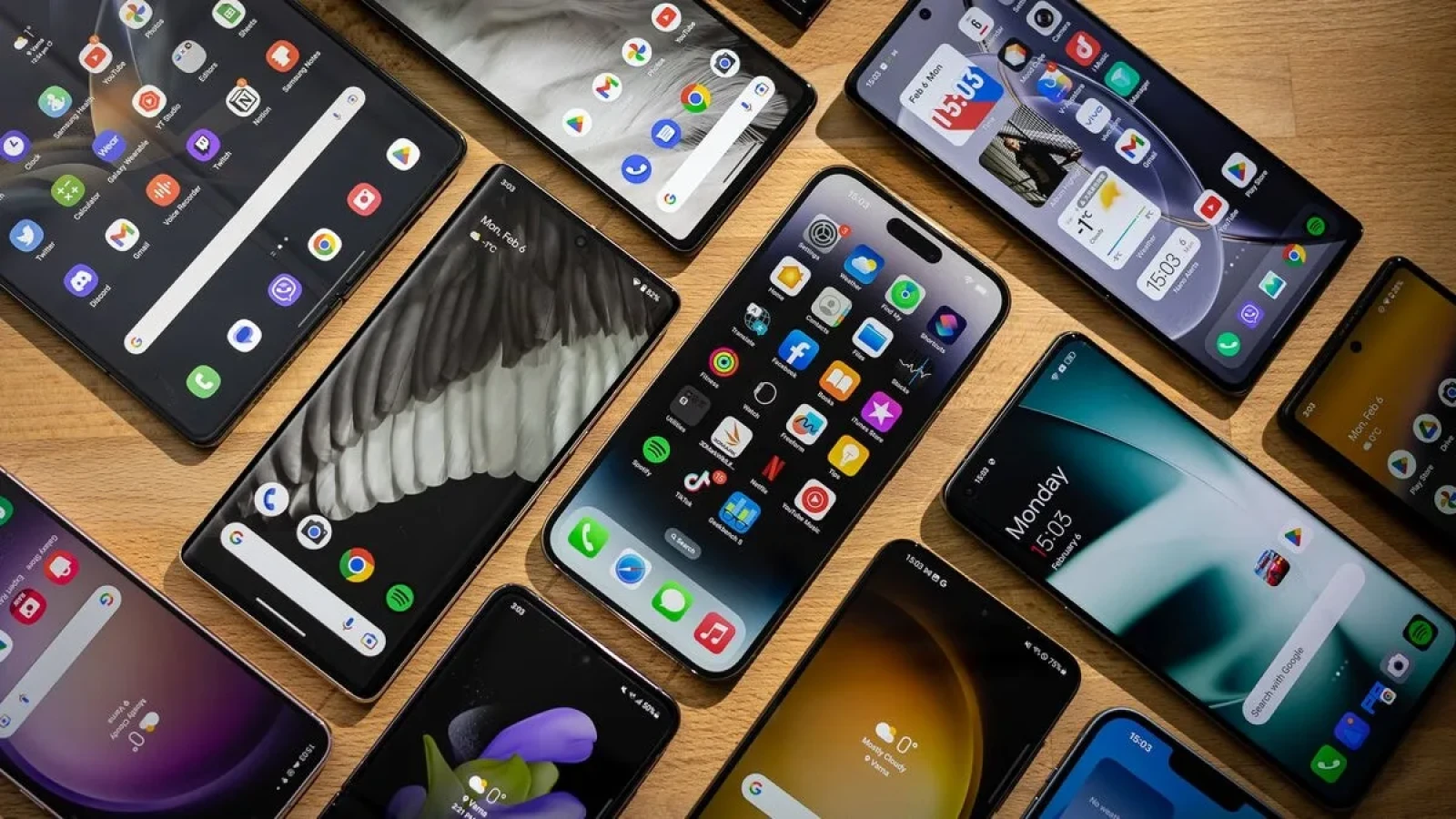 Schimbări mari pentru telefoanele mobile din 2027: UE pune stop obiceiului de a arunca un telefon doar pentru că nu mai ține bateria