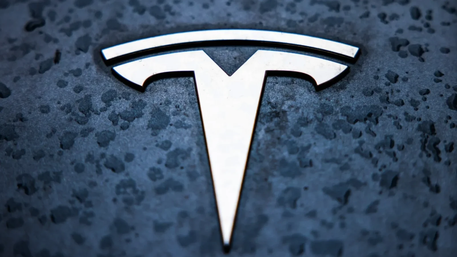 Tesla schimbă strategia? Planuri pentru un SUV mai mic și mai accesibil