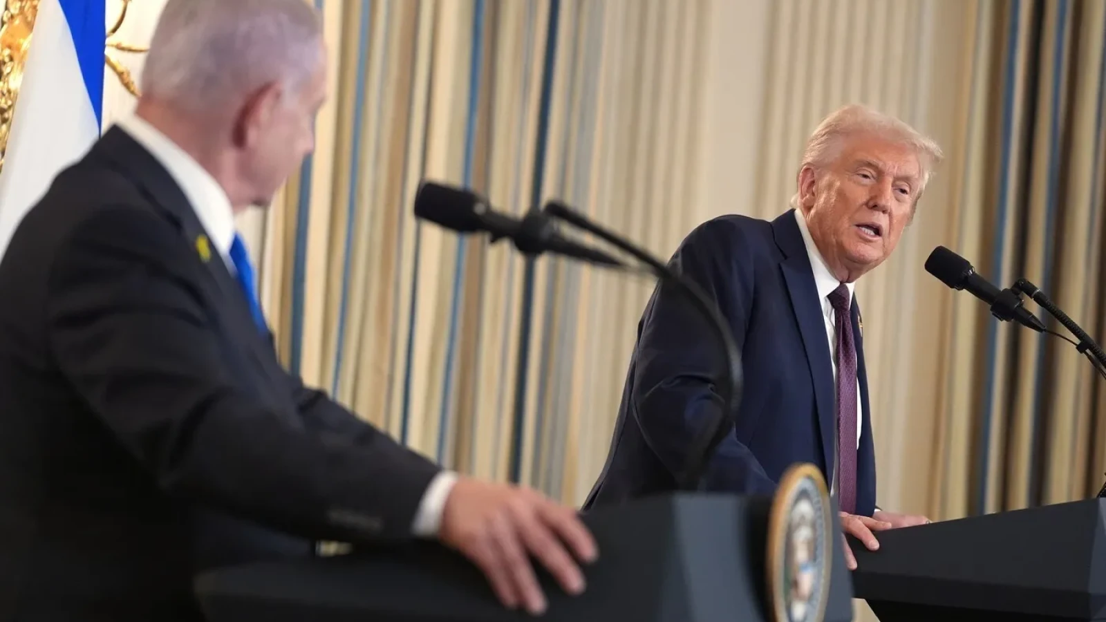 Donald Trump ia decizii în numele lui Netanyahu. A impus un armistițiu între Israel și Hezbollah, despre care oficialii israelieni au aflat de pe internet