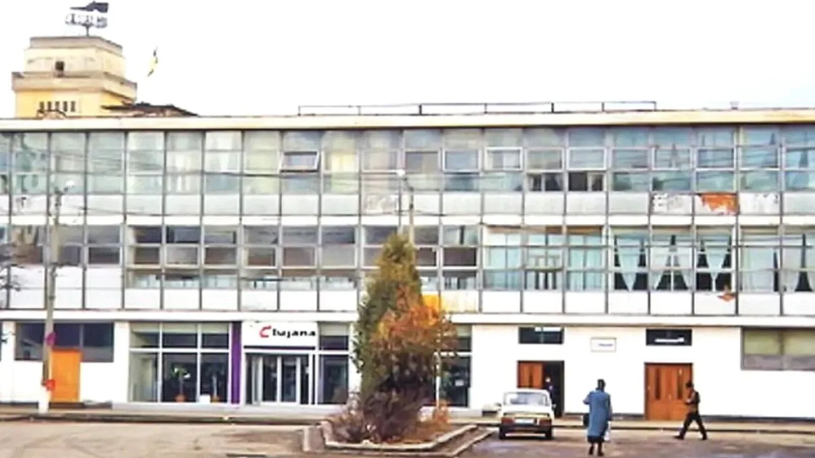 Transformarea spectaculoasă prin care va trece o fostă fabrică de încălțăminte din România