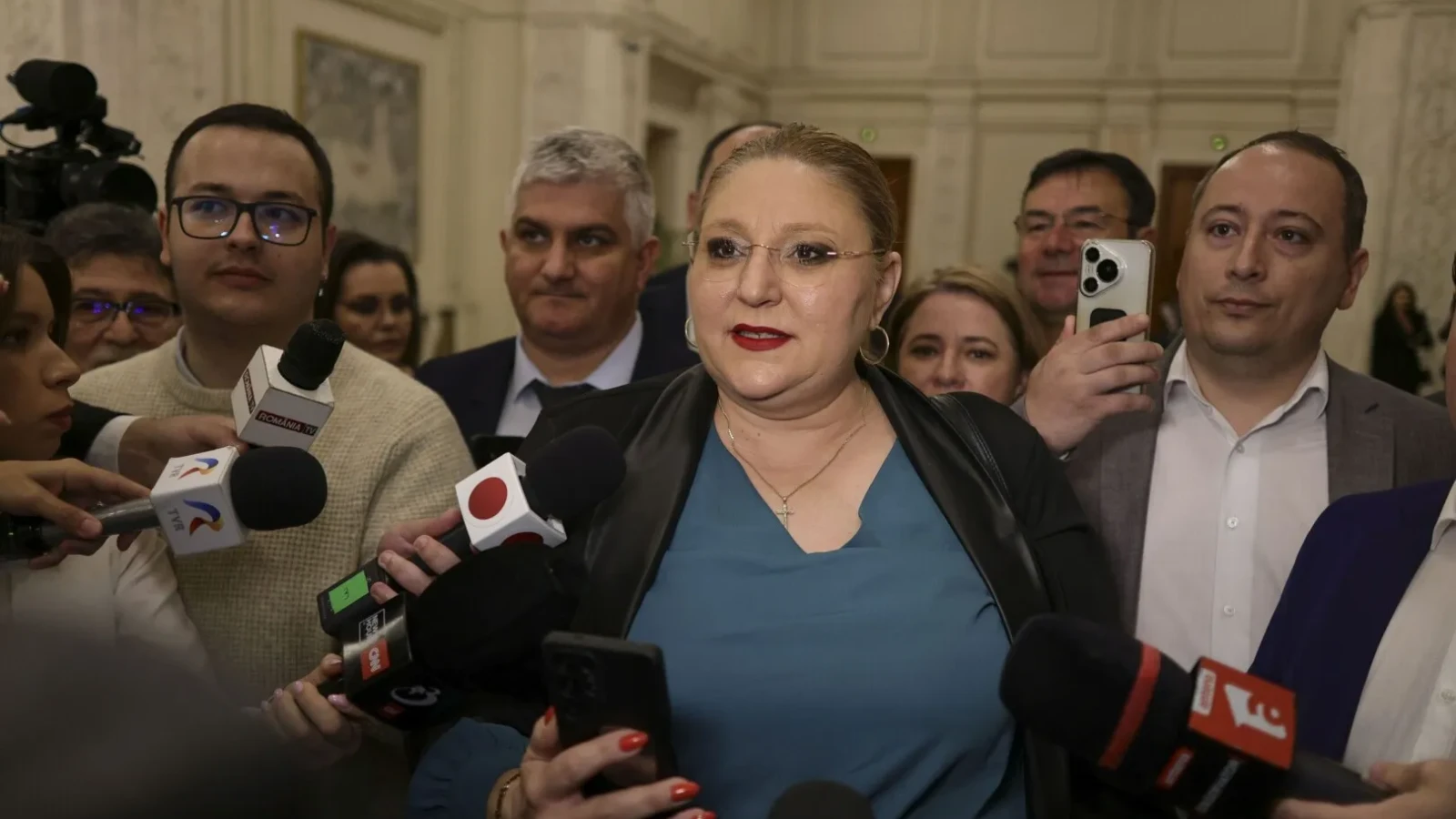 Diana Șoșoacă, după explozia dronei de la Galați: „PSD, PNL, USR, UDMR, aveţi mâinile pline de sânge!”. Acuzații privind programul SAFE