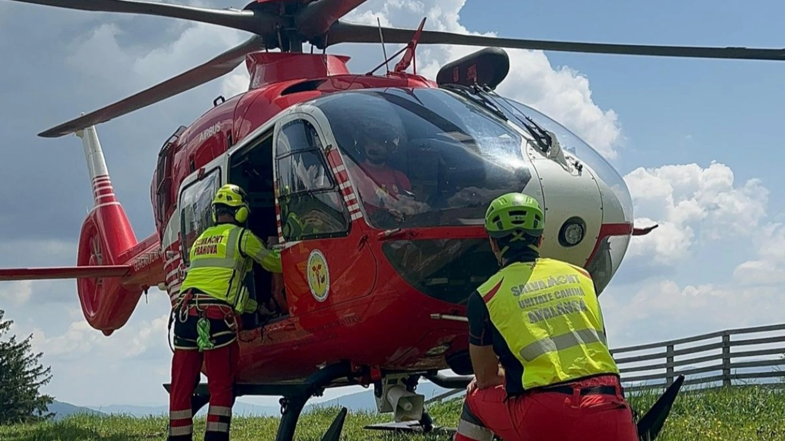 Intervenție în Munții Făgăraș: Biciclist grav rănit, salvat cu elicopterul