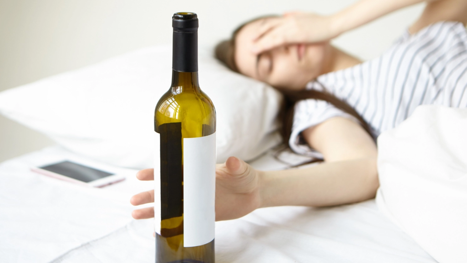 INSP lansează o provocare în luna iunie: campania fără alcool și pericolele consumului precoce în rândul tinerilor