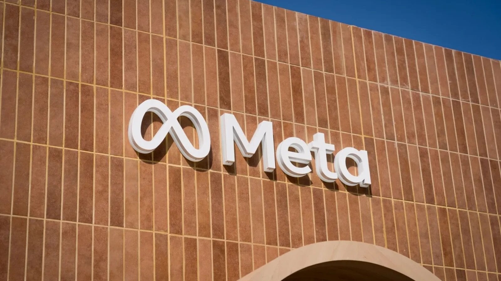 Meta a lansat abonamente cu plată pentru Instagram, Facebook şi WhatsApp