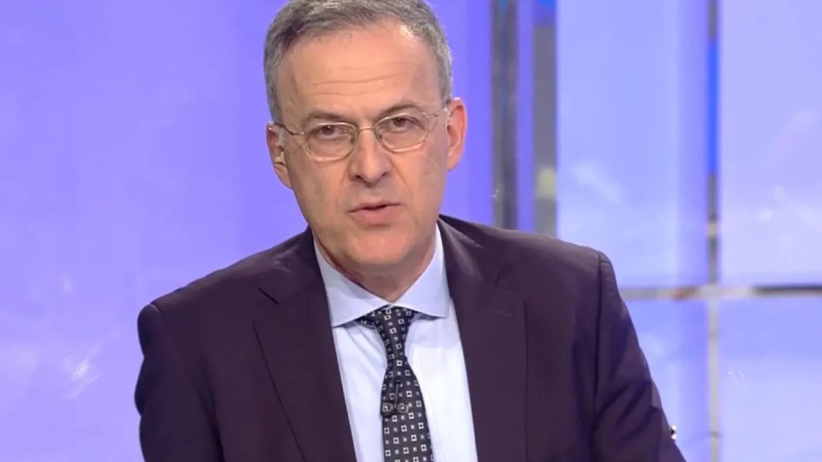 VIDEO Răzvan Dumitrescu, primul mesaj după ce a plecat de la Antena3 CNN: 'Aș putea să ies și la pensie după acești ani, însă n-am s-o fac'