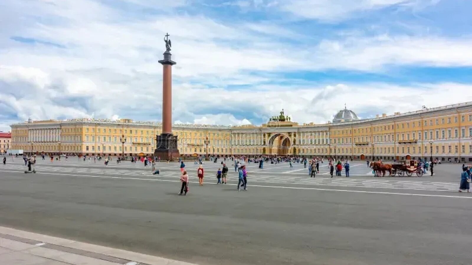 Lideri de afaceri şi politicieni de extremă-dreapta germani revin la forumul economic de la Sankt Petersburg