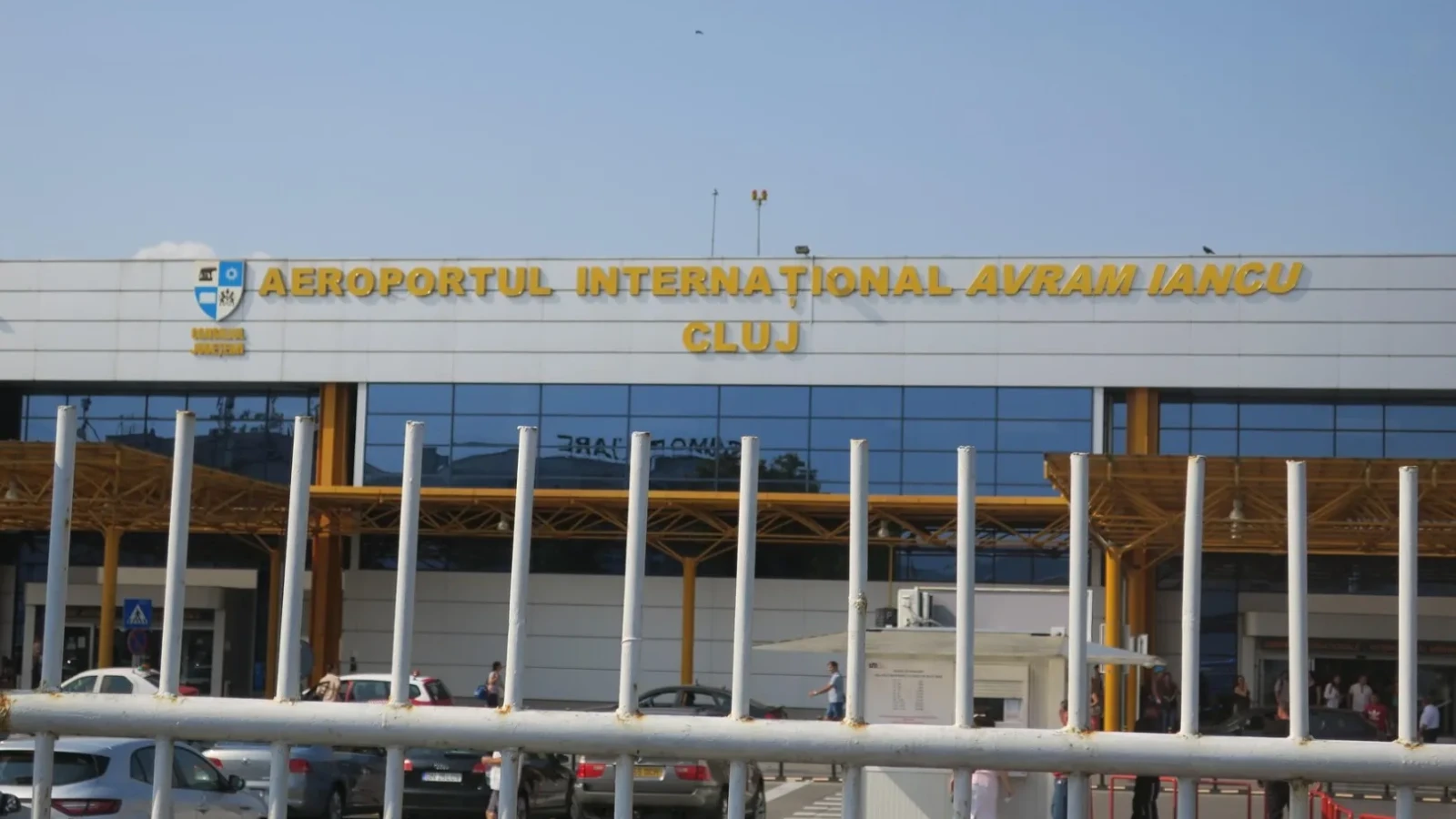 Caz grav la Aeroportul Cluj: Un angajat care asigura funcționarea sistemelor de navigație aeriană, drogat la serviciu. ROMATSA confirmă cazul și anunță anchetă