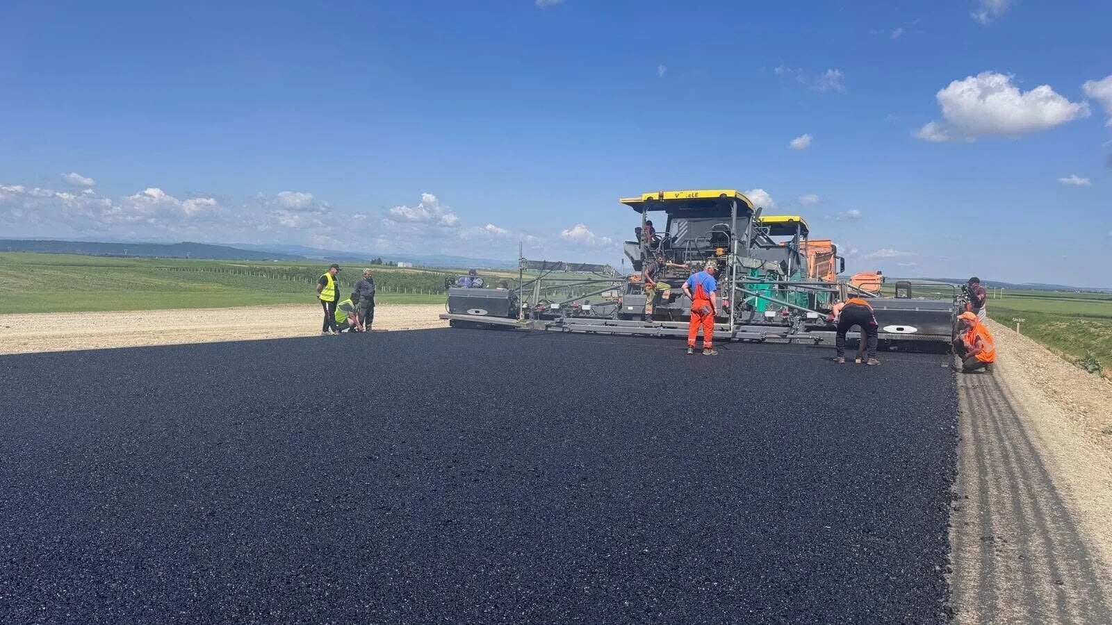 Se intră în faza finală a lucrărilor pe cea mai așteptată autostradă din România: Până la finalul anului vom putea circula pe 400 de kilometri neîntrerupt