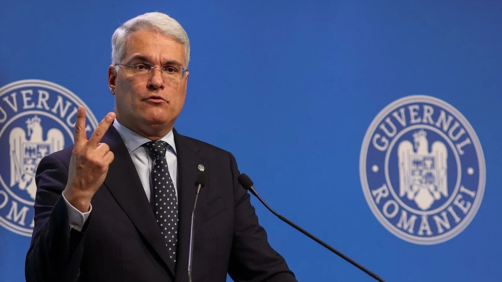 Pîslaru: Niciun angajat din sectorul public nu va pleca acasă cu mai puțini bani