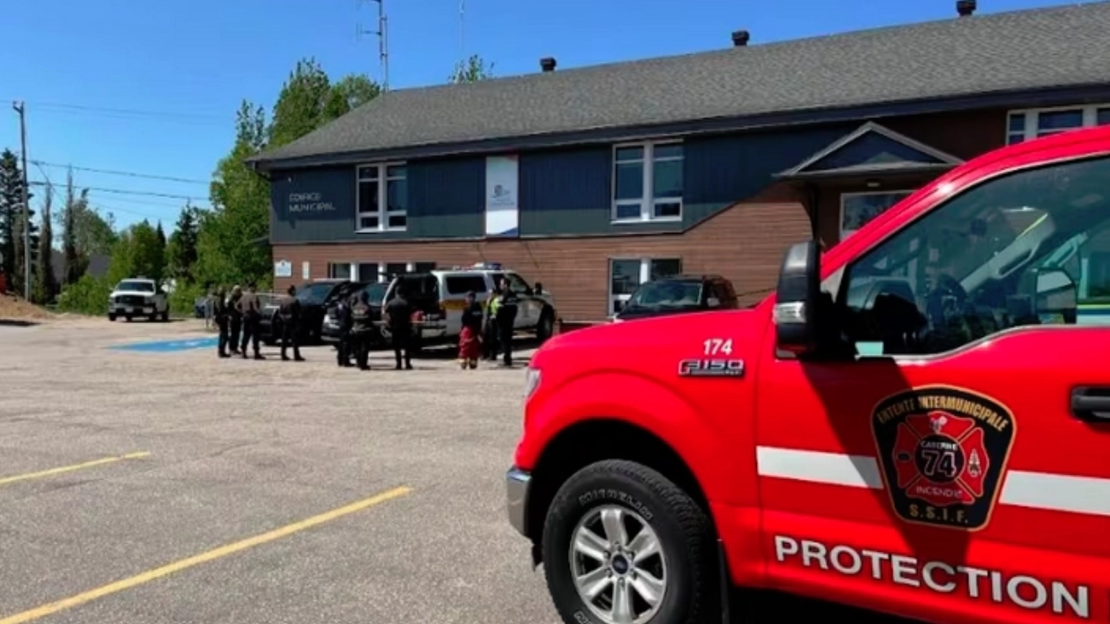 FOTO 'Project Jetsetter'. Zeci de români, pe lista unei operațiuni uriașe a poliției canadiene: 46 de  conaționali, arestați. Alți 164 sunt căutați pentru fraudă, furturi și escrocherii de milioane de dolari