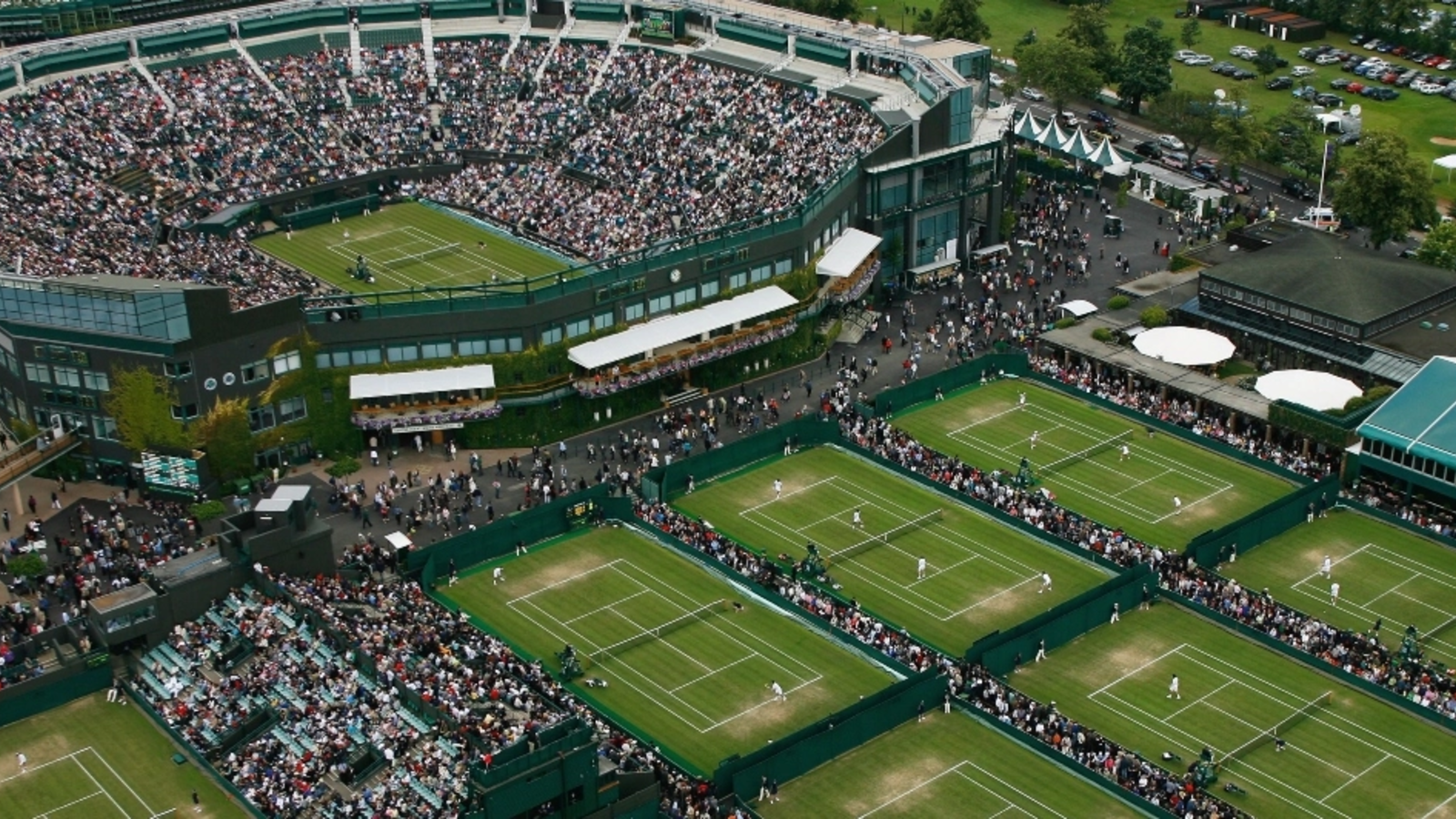 Serena și Venus Williams vor juca din nou împreună la Wimbledon