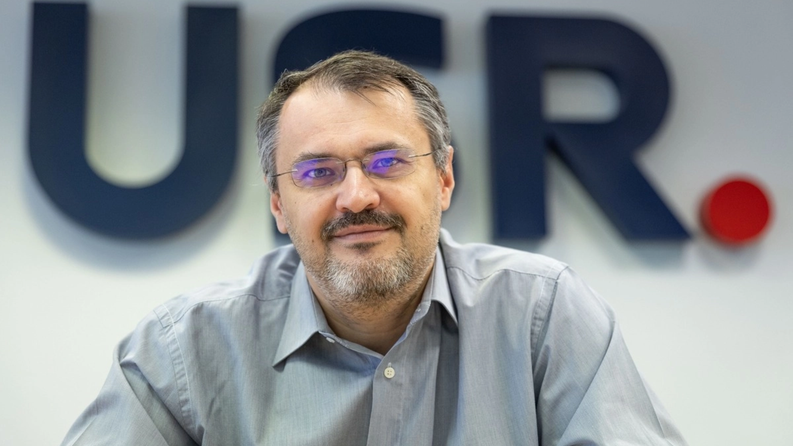 Strategul USR "știe" ce s-a negociat la Cotroceni și lansează atacuri pe Facebook: "PSD a luat deja trei din top patru ministere ca bani"