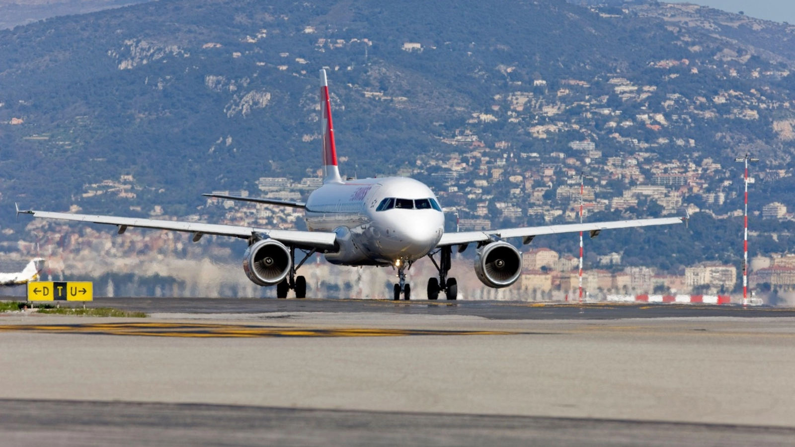 Airbus a inaugurat la Toulouse a doua linie de asamblare a avioanelor A320