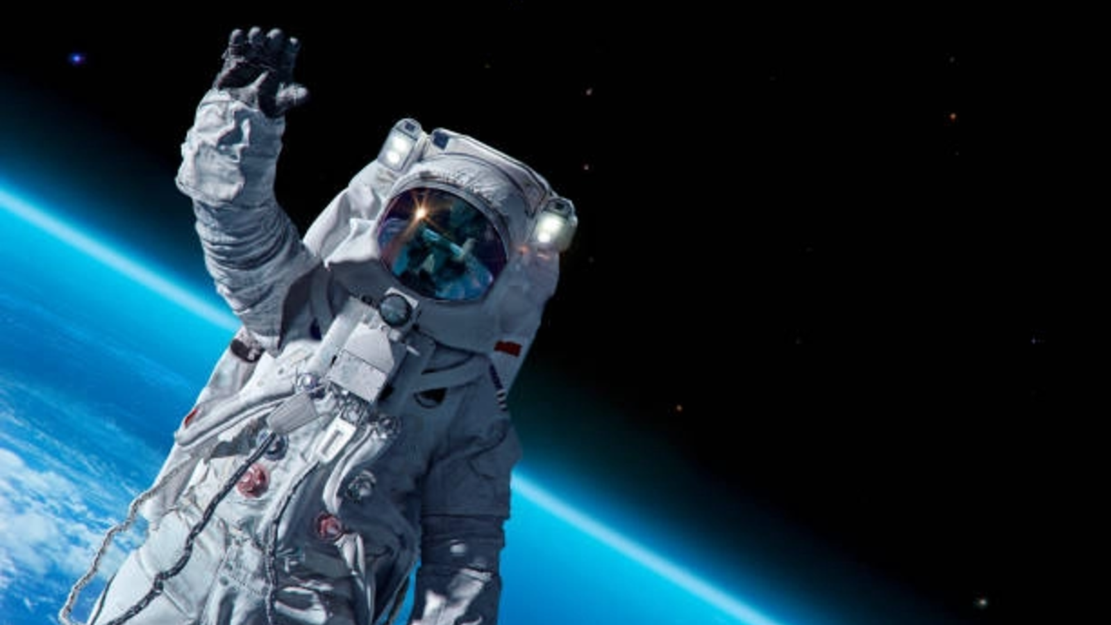 Aflată în spaţiu, o astronaută franceză a declarat că vede "seceta care se instalează" pe Terra