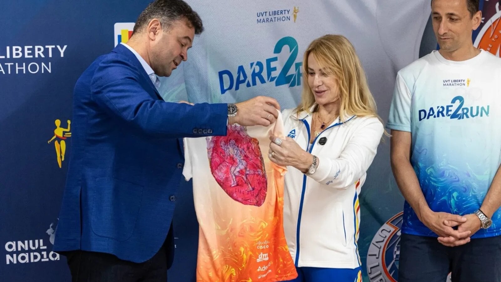 Semnătura Nadiei Comăneci, pe 5.000 de medalii