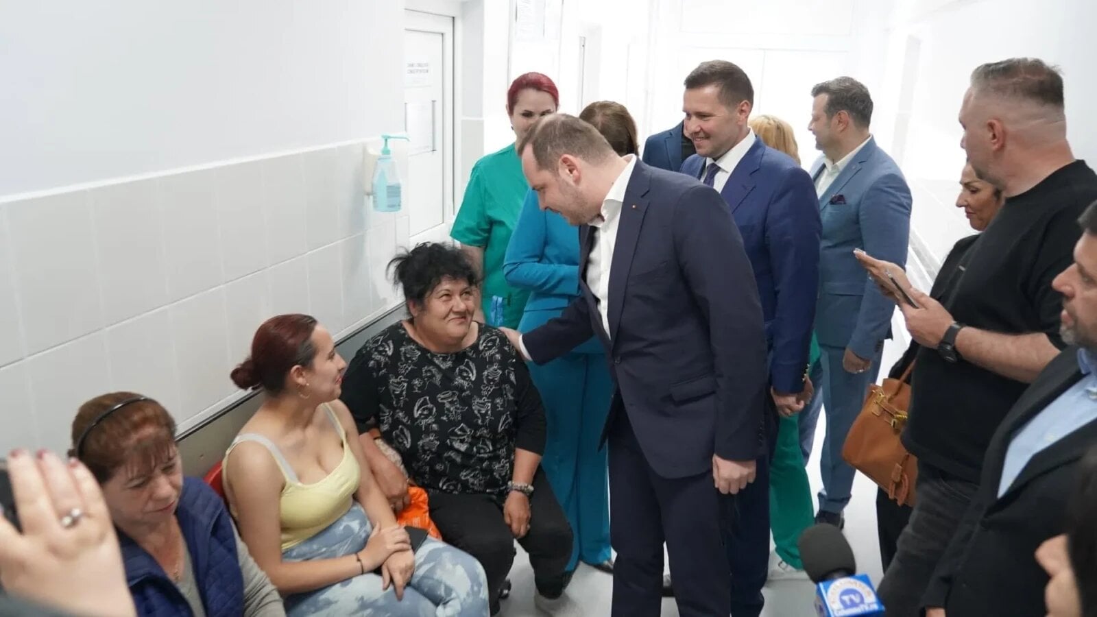 Spitalul din Târgoviște, exemplu de 'reformă pe bune'. Alexandru Rogobete: Investițiile în sănătate încep să se vadă